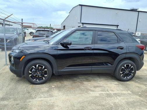 Mosaic Black Metallic 2023 Chevrolet Trailblazer LT