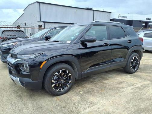 Mosaic Black Metallic 2023 Chevrolet Trailblazer LT