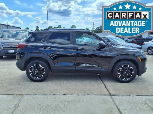 Mosaic Black Metallic 2023 Chevrolet Trailblazer LT