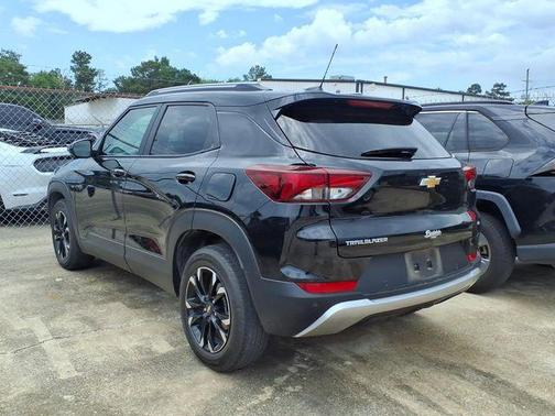 Mosaic Black Metallic 2023 Chevrolet Trailblazer LT