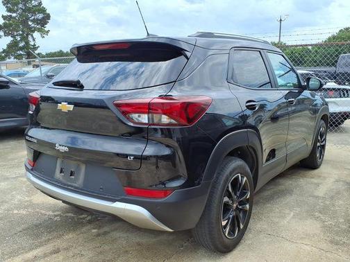 Mosaic Black Metallic 2023 Chevrolet Trailblazer LT