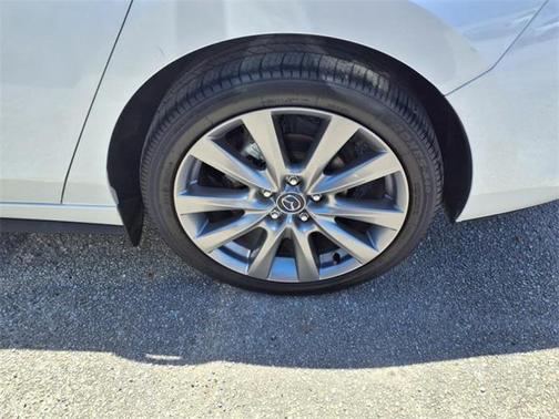 2022 Mazda Mazda3 FWD w/Preferred Package