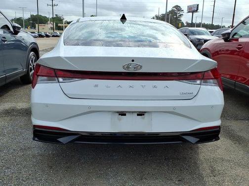 2021 Hyundai ELANTRA Limited