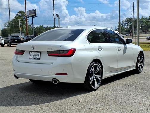 2024 BMW 330 i