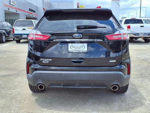 Agate Black 2020 Ford Edge SE