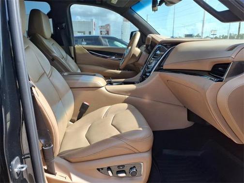 2018 Cadillac Escalade Platinum