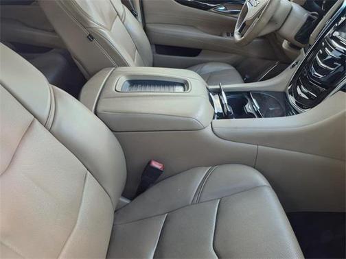 2018 Cadillac Escalade Platinum