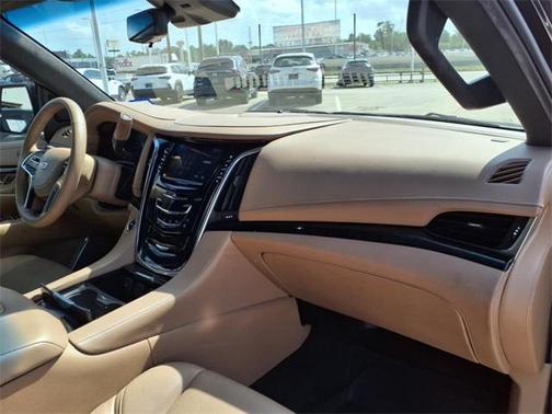 2018 Cadillac Escalade Platinum