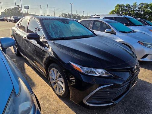 Midnight Black Metallic 2022 Toyota Camry LE