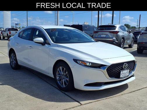 Snowflake White Pearl Mica 2025 Mazda Mazda3 FWD