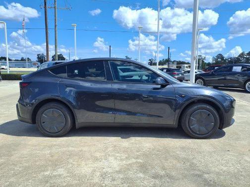 Stealth Grey 2026 Tesla Model Y Premium Rear-Wheel Drive
