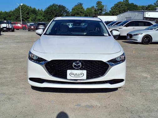 Snowflake White Pearl Mica 2026 Mazda Mazda3 FWD w/Preferred Package