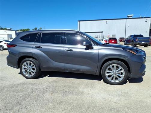 2022 Toyota Highlander Limited