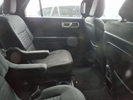 Iconic Silver Metallic 2020 Ford Explorer XLT