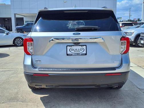 Iconic Silver Metallic 2020 Ford Explorer XLT