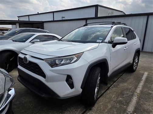 2019 Toyota RAV4 XLE Premium