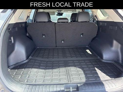 Glacial White Pearl 2025 Kia Sportage EX