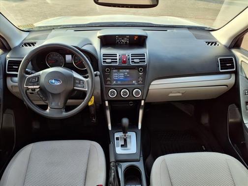 2016 Subaru Forester 2.5i