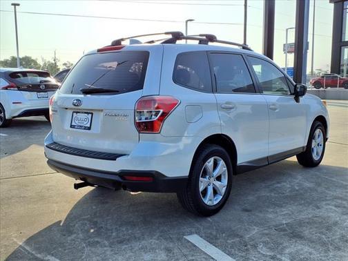 2016 Subaru Forester 2.5i