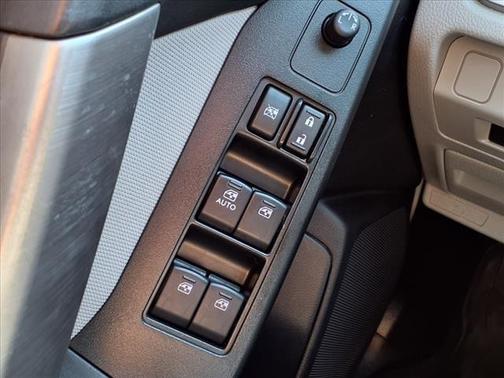 2016 Subaru Forester 2.5i