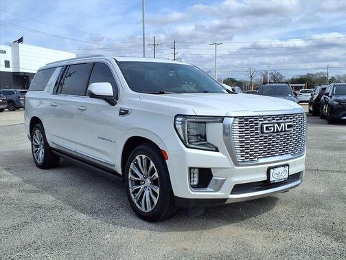 2022 GMC Yukon XL Denali