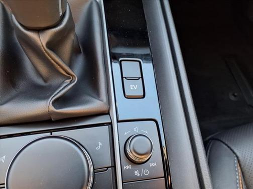 2025 Mazda CX-50 Hybrid Premium