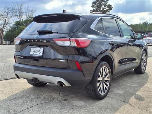 2020 Ford Escape Titanium