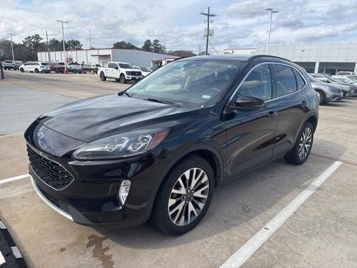 2020 Ford Escape Titanium