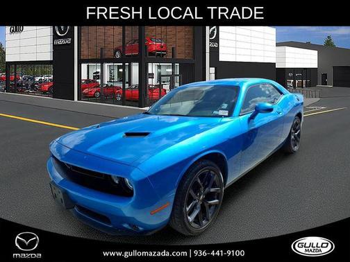 B5 Blue Pearlcoat 2023 Dodge Challenger SXT