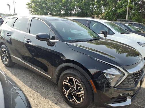 Fusion Black 2023 Kia Sportage LX