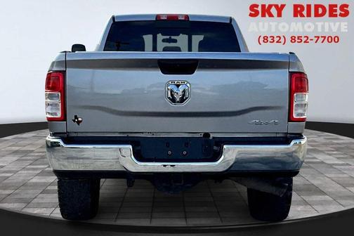 2019 RAM 3500 Tradesman Crew Cab 4x4 8' Box