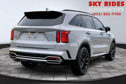 2022 Kia Sorento SX