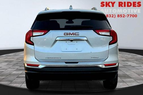 2022 GMC Terrain SLT