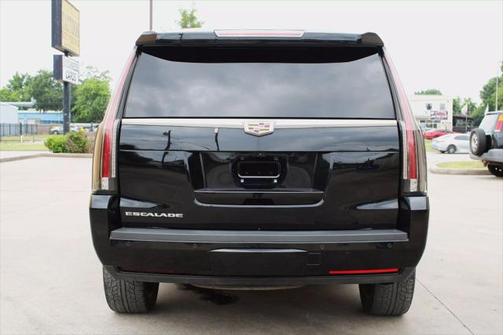 2018 Cadillac Escalade Sport