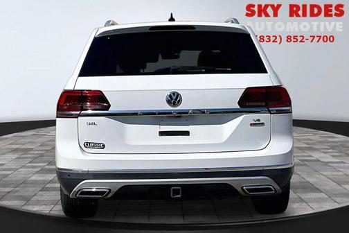 Pure White 2019 Volkswagen Atlas 3.6L SEL Premium