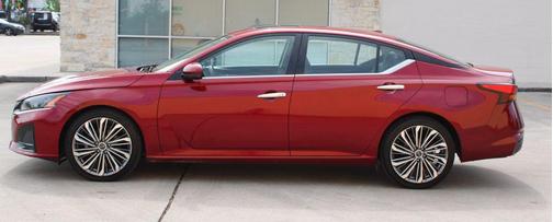 2023 Nissan Altima 2.5 SL