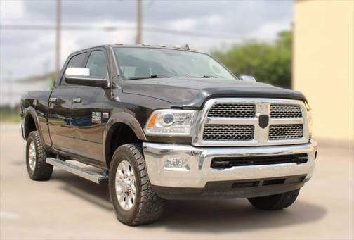 2017 RAM 2500 Laramie Crew Cab 4x4 6'4' Box