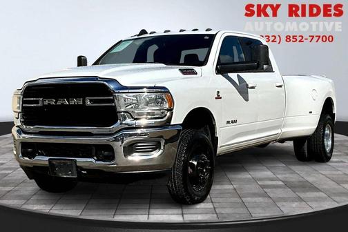 2021 RAM 3500 Big Horn Crew Cab 4x4 8' Box