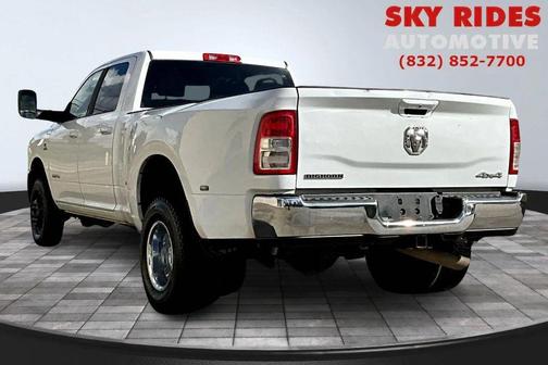 2021 RAM 3500 Big Horn Crew Cab 4x4 8' Box