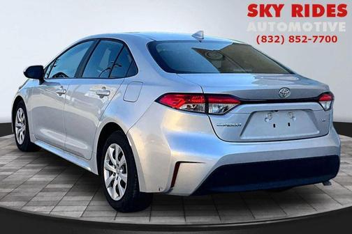 Classic Silver Metallic 2025 Toyota Corolla LE