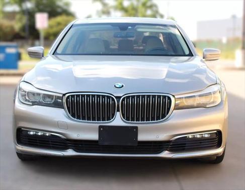2016 BMW 740 740i Sedan 4D