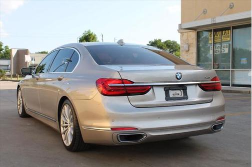 2016 BMW 740 740i Sedan 4D