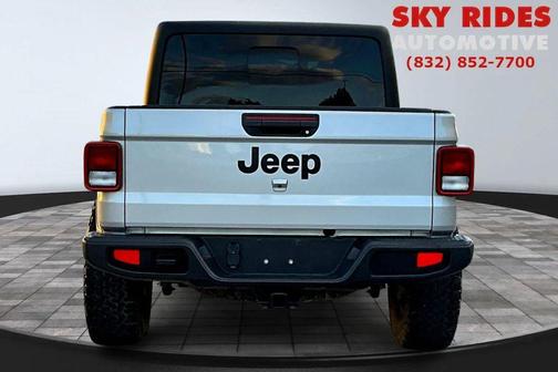 2023 Jeep Gladiator Willys 4x4