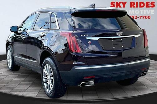 Garnet Metallic 2021 Cadillac XT5 Sport