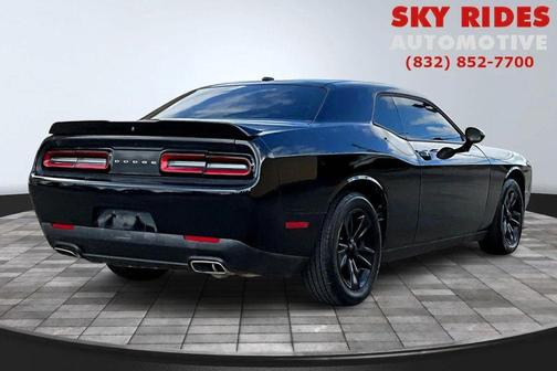 2019 Dodge Challenger SXT