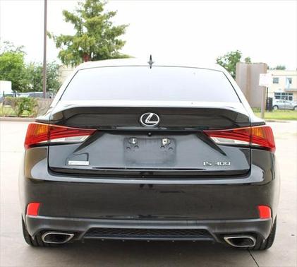 2018 Lexus IS 300 Base