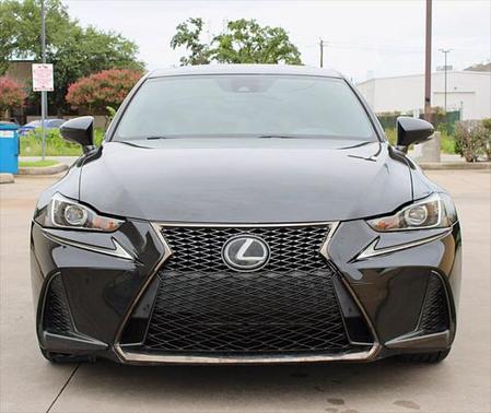2018 Lexus IS 300 Base
