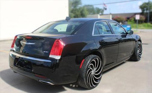 2022 Chrysler 300 Touring