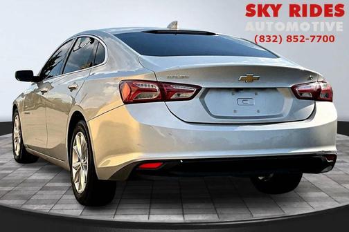 2022 Chevrolet Malibu FWD LT