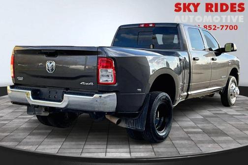 2019 RAM 3500 Tradesman Crew Cab 4x4 8' Box